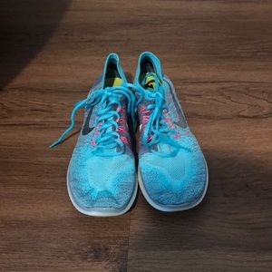 Nike Free Rn Flyknit Size 9